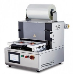 Semiautomatic sealing machine with automatic film winding