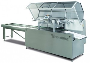 Automatic tray sealing machine